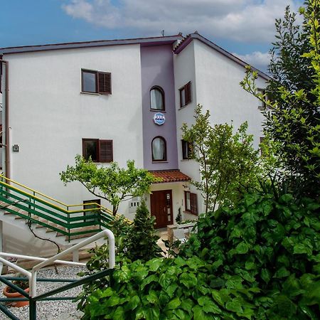 PUY Apartment Iva מראה חיצוני תמונה